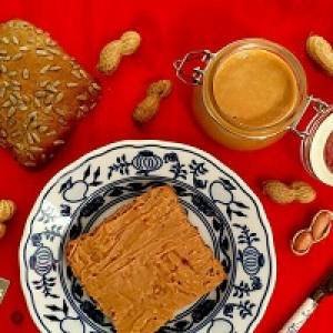 کره بادام زمینی برای فرزندان دلبندتون
