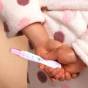 چرا تاخیر در پریود دارم اما باردار نیستم؟ 
