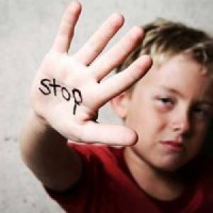 آزار جنسی کودکان | حکم قانونی اذیت و آزار جنسی کودکان